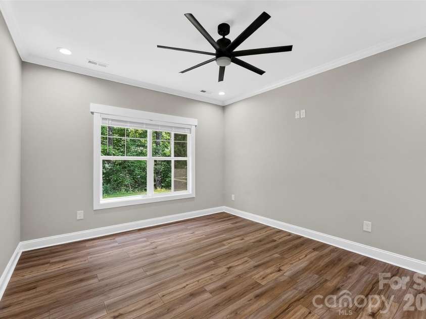 5005 Oconee Drive, Stanley, NC 28164.  MLS# CAR4402337, YatesRealty ID 40096. 