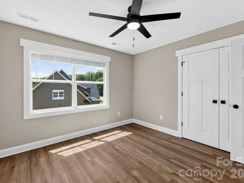 5005 Oconee Drive, Stanley, NC 28164.  MLS# CAR4402337, YatesRealty ID 40096. 
