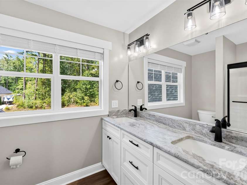 5005 Oconee Drive, Stanley, NC 28164.  MLS# CAR4402337, YatesRealty ID 40096. 