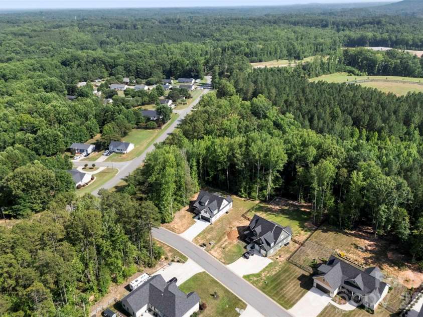 5005 Oconee Drive, Stanley, NC 28164.  MLS# CAR4402337, YatesRealty ID 40096. 