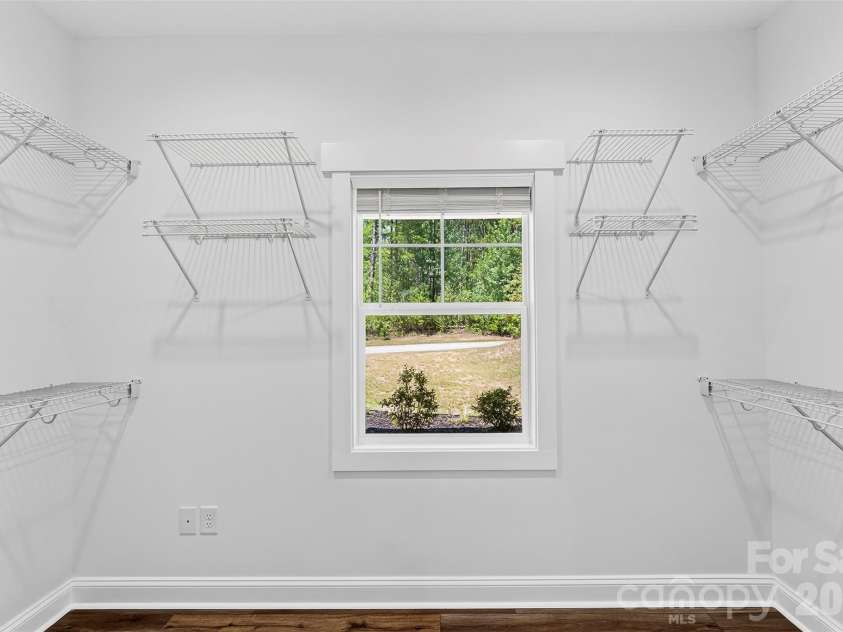 5005 Oconee Drive, Stanley, NC 28164.  MLS# CAR4402337, YatesRealty ID 40096. Primary walk-in closet