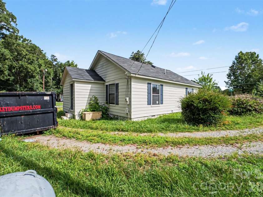 3285 Nc 152 Highway, Salisbury, NC 28146.  MLS# CAR4407224, YatesRealty ID 40098. 