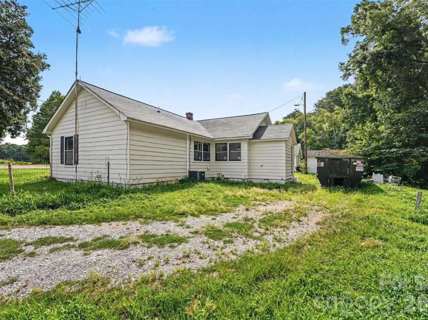 3285 Nc 152 Highway, Salisbury, NC 28146.  MLS# CAR4407224, YatesRealty ID 40098. 