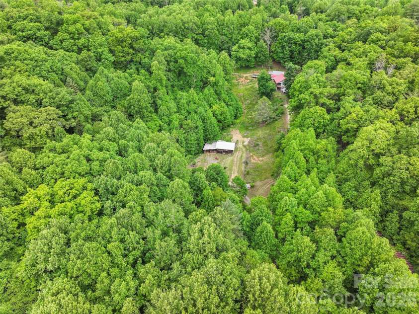 125 Harris Circle, Sylva, NC 28779.  MLS# CAR4389308, YatesRealty ID 40099. 