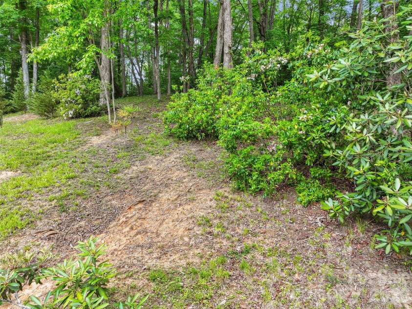 125 Harris Circle, Sylva, NC 28779.  MLS# CAR4389308, YatesRealty ID 40099. 