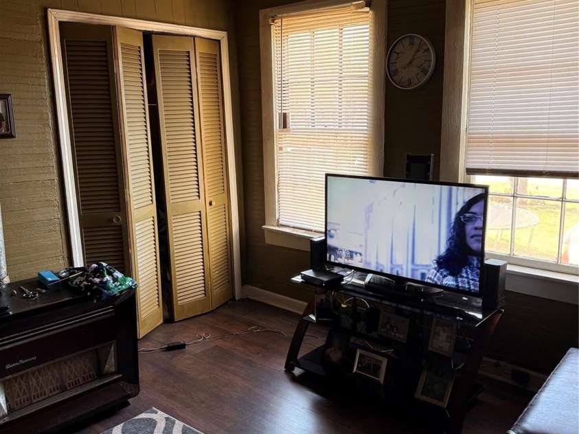 1418 Huggins Street, Statesville, NC 28677.  MLS# CAR4324884, YatesRealty ID 401. 