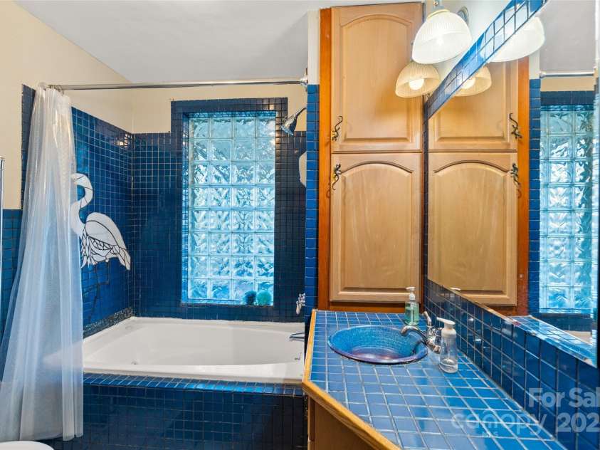 3717 Bend Of Ivy Road, Marshall, NC 28753.  MLS# CAR4209288, YatesRealty ID 401. Bathroom in farmhouse