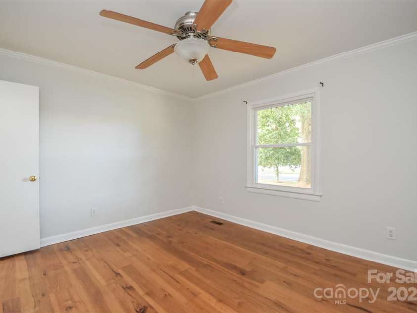 846 Magnolia Street, Mooresville, NC 28115.  MLS# CAR4313374, YatesRealty ID 401. 