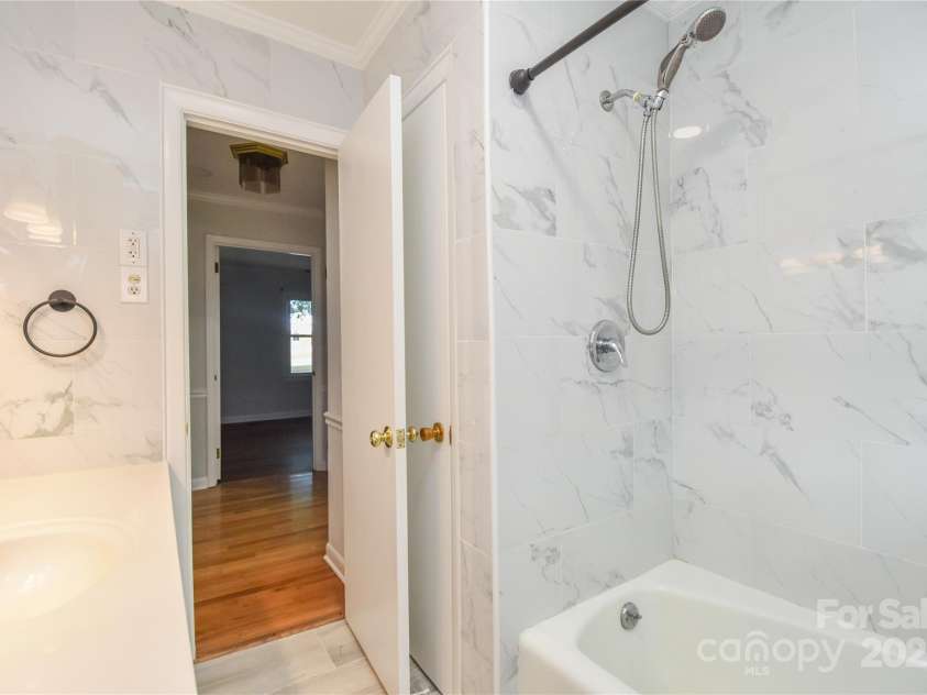 846 Magnolia Street, Mooresville, NC 28115.  MLS# CAR4313374, YatesRealty ID 401. 