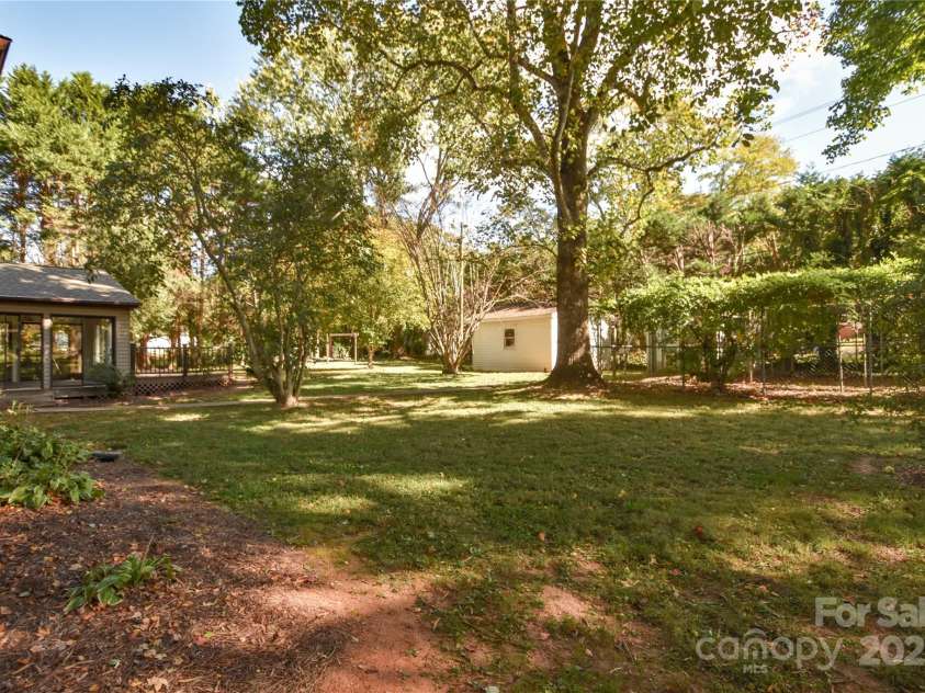 846 Magnolia Street, Mooresville, NC 28115.  MLS# CAR4313374, YatesRealty ID 401. 