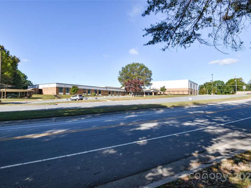 846 Magnolia Street, Mooresville, NC 28115.  MLS# CAR4313374, YatesRealty ID 401. 