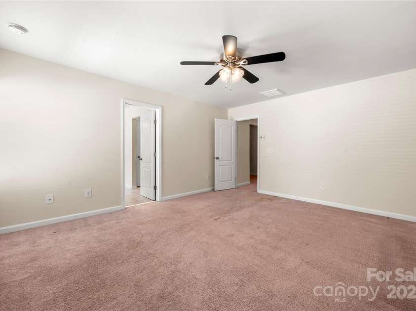 113 Burlingame Court, Mooresville, NC 28117.  MLS# CAR4228046, YatesRealty ID 4010. Primary Bedroom