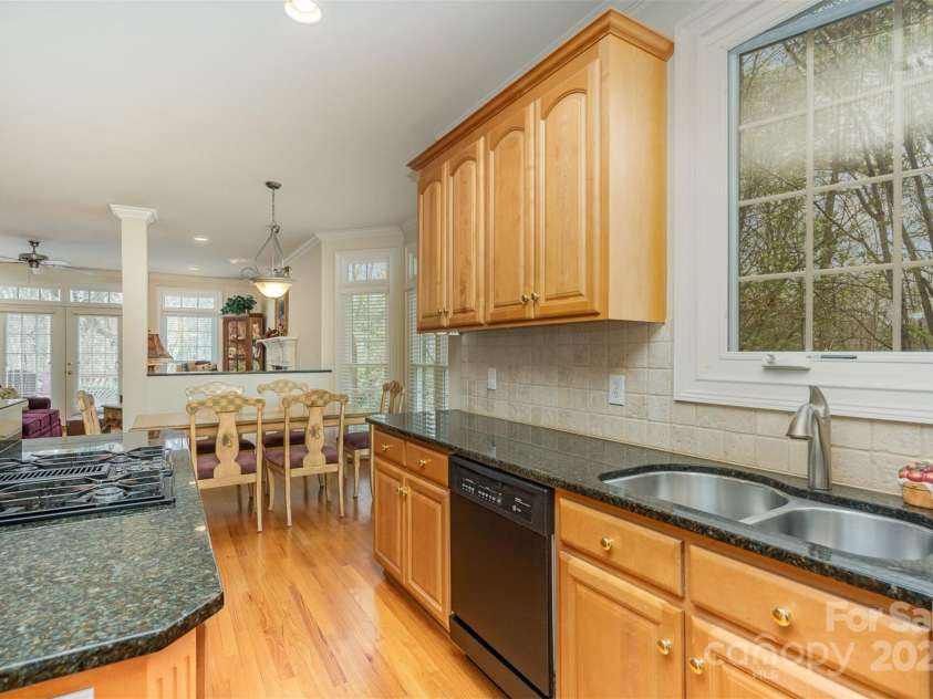 4828 Beth Lane, Harrisburg, NC 28075.  MLS# CAR4231144, YatesRealty ID 4010. Gas Cooktop and All the Appliances Remain