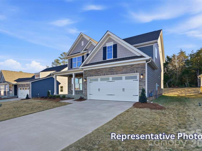 1067 Tradition Club Street, York, SC 29745.  MLS# CAR4392425, YatesRealty ID 40100. Homesite 75 features a Cypress E floorplan