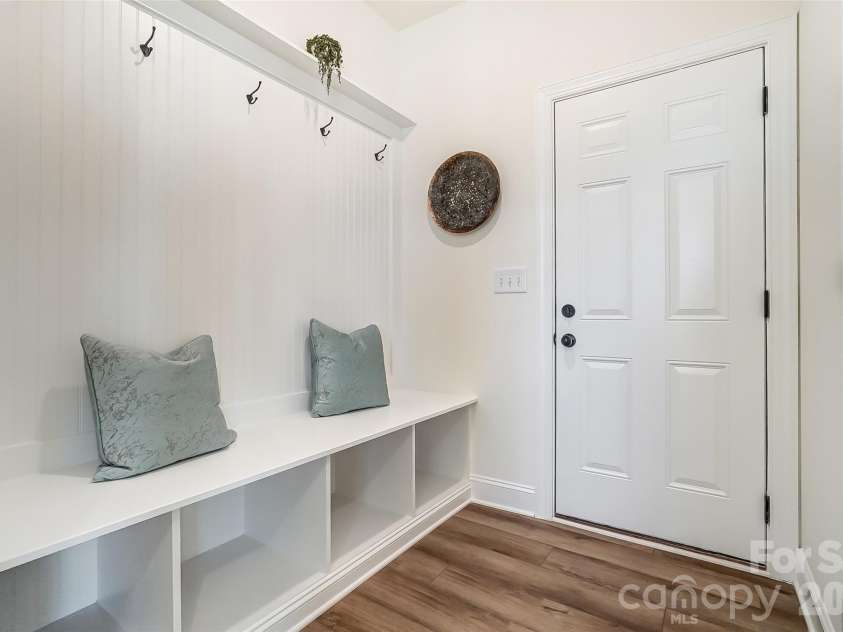 2223 Caravan Lane, Stanley, NC 28164.  MLS# CAR4398021, YatesRealty ID 40101. Drop Zone