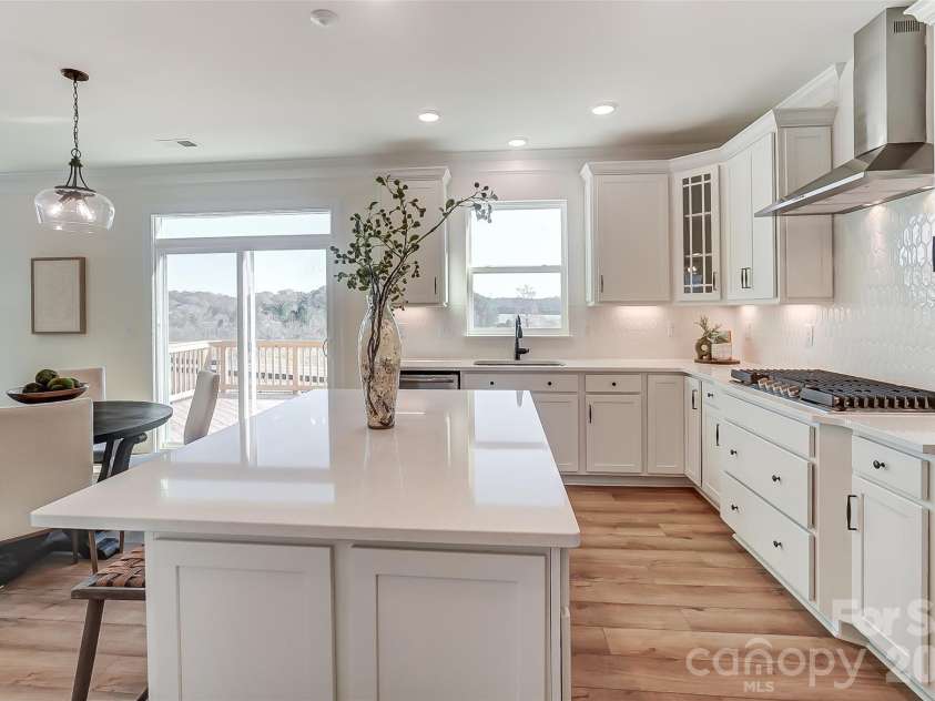2223 Caravan Lane, Stanley, NC 28164.  MLS# CAR4398021, YatesRealty ID 40101. Kitchen