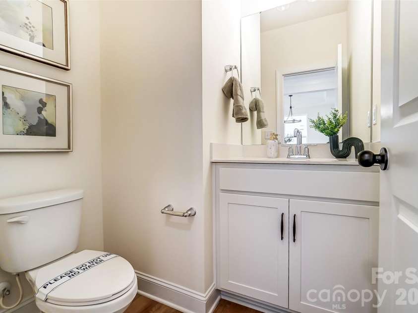 2223 Caravan Lane, Stanley, NC 28164.  MLS# CAR4398021, YatesRealty ID 40101. Powder Bath