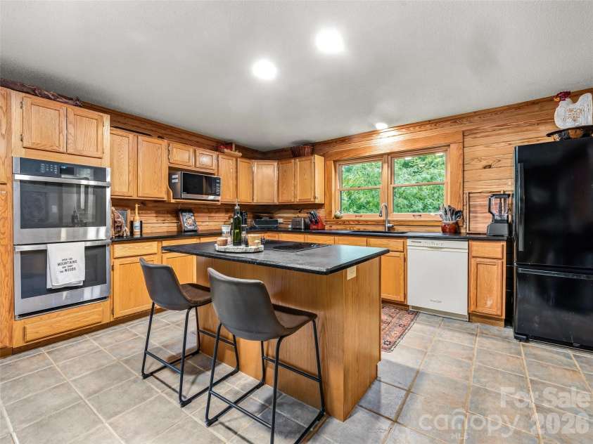 280 Laurel Creek, Cedar Mountain, NC 28718.  MLS# CAR4399480, YatesRealty ID 40102. 