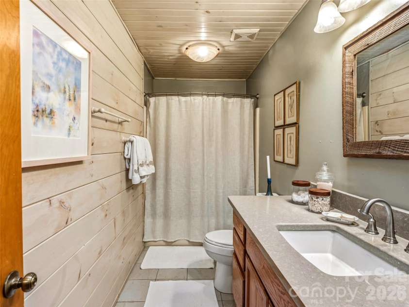 280 Laurel Creek, Cedar Mountain, NC 28718.  MLS# CAR4399480, YatesRealty ID 40102. 