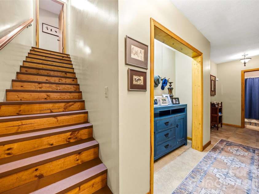 280 Laurel Creek, Cedar Mountain, NC 28718.  MLS# CAR4399480, YatesRealty ID 40102. 