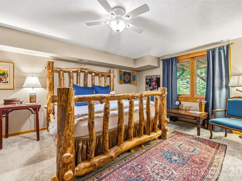 280 Laurel Creek, Cedar Mountain, NC 28718.  MLS# CAR4399480, YatesRealty ID 40102. 