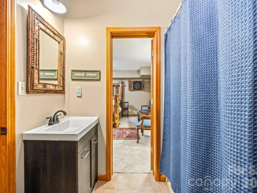 280 Laurel Creek, Cedar Mountain, NC 28718.  MLS# CAR4399480, YatesRealty ID 40102. 