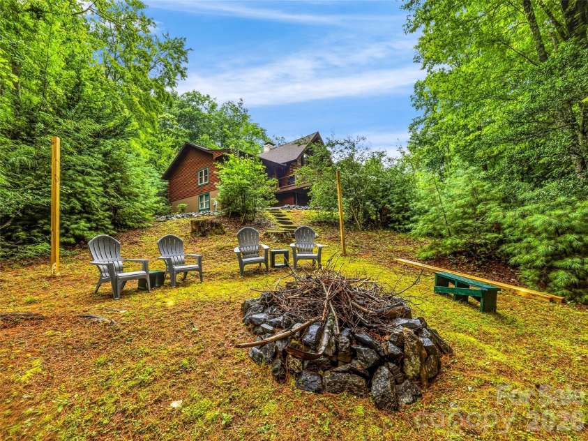280 Laurel Creek, Cedar Mountain, NC 28718.  MLS# CAR4399480, YatesRealty ID 40102. 