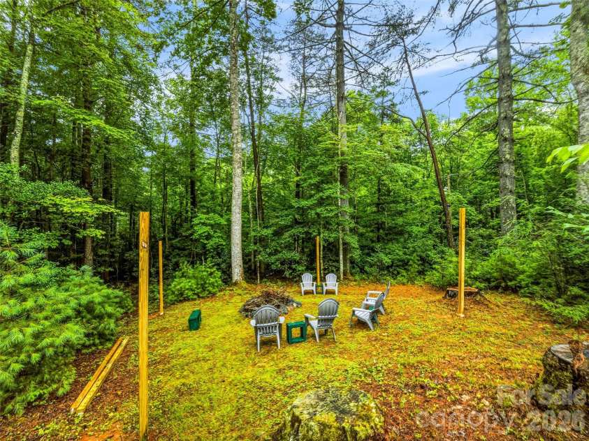 280 Laurel Creek, Cedar Mountain, NC 28718.  MLS# CAR4399480, YatesRealty ID 40102. 