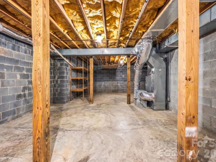 280 Laurel Creek, Cedar Mountain, NC 28718.  MLS# CAR4399480, YatesRealty ID 40102. 