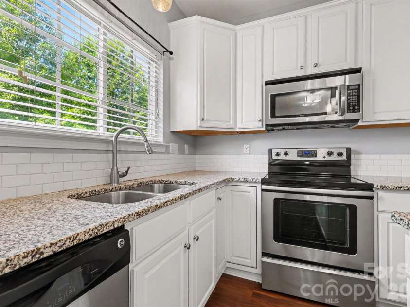 308 Langhorne Drive, Mount Holly, NC 28120.  MLS# CAR4405120, YatesRealty ID 40103. 
