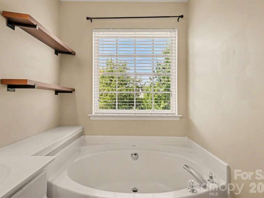 308 Langhorne Drive, Mount Holly, NC 28120.  MLS# CAR4405120, YatesRealty ID 40103. 