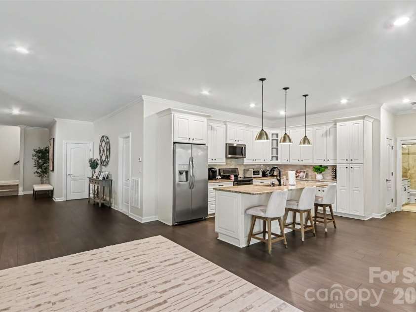 122 Campanile Drive, Mooresville, NC 28117.  MLS# CAR4405204, YatesRealty ID 40104. 