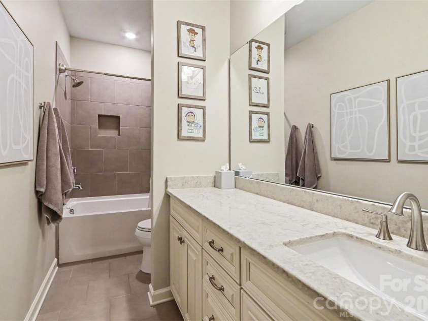 122 Campanile Drive, Mooresville, NC 28117.  MLS# CAR4405204, YatesRealty ID 40104. 