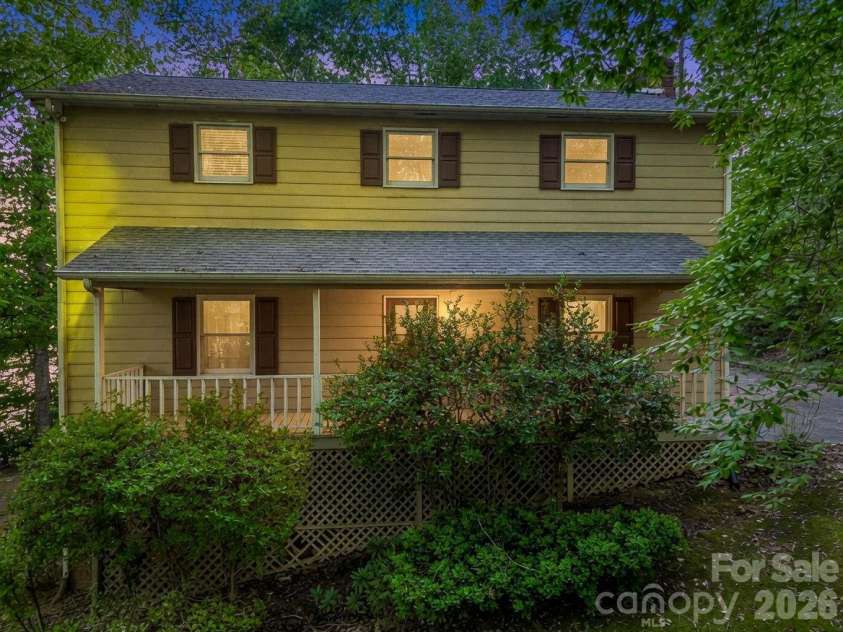 154 Breeze Hill, Rutherfordton, NC 28139.  MLS# CAR4405973, YatesRealty ID 40106. 