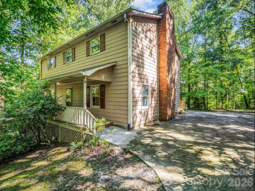 154 Breeze Hill, Rutherfordton, NC 28139.  MLS# CAR4405973, YatesRealty ID 40106. 