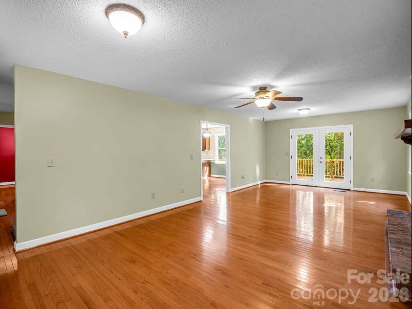 154 Breeze Hill, Rutherfordton, NC 28139.  MLS# CAR4405973, YatesRealty ID 40106. 