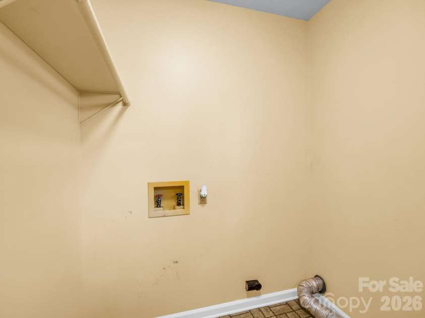 154 Breeze Hill, Rutherfordton, NC 28139.  MLS# CAR4405973, YatesRealty ID 40106. 