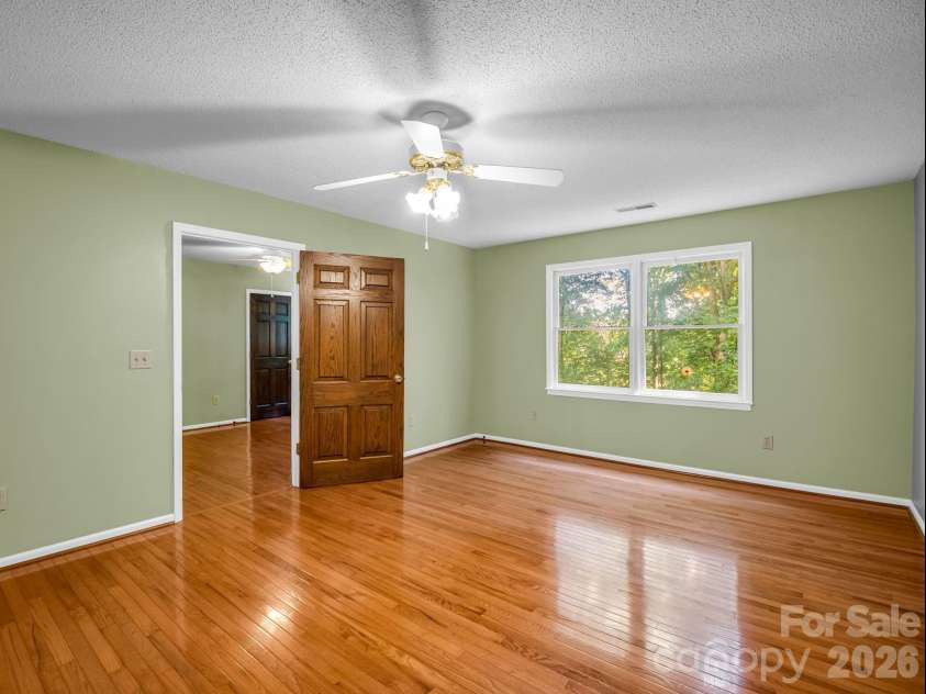 154 Breeze Hill, Rutherfordton, NC 28139.  MLS# CAR4405973, YatesRealty ID 40106. 
