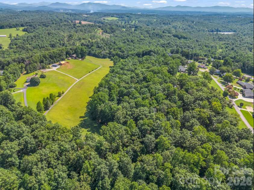 154 Breeze Hill, Rutherfordton, NC 28139.  MLS# CAR4405973, YatesRealty ID 40106. 