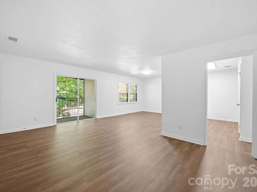 849 Nottingham Drive, Gastonia, NC 28054.  MLS# CAR4389847, YatesRealty ID 40107. 