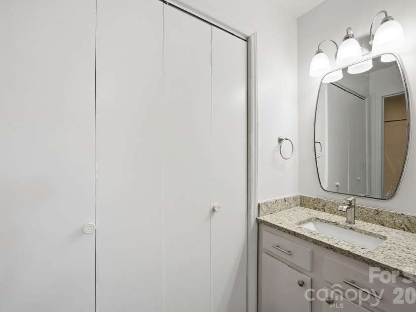 849 Nottingham Drive, Gastonia, NC 28054.  MLS# CAR4389847, YatesRealty ID 40107. 