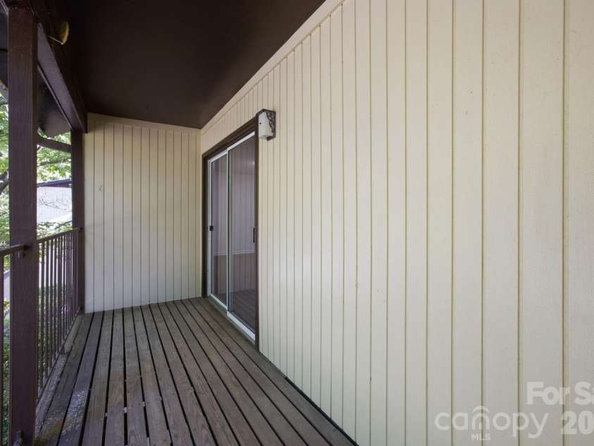 849 Nottingham Drive, Gastonia, NC 28054.  MLS# CAR4389847, YatesRealty ID 40107. 