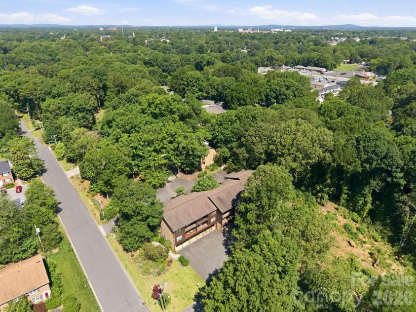 849 Nottingham Drive, Gastonia, NC 28054.  MLS# CAR4389847, YatesRealty ID 40107. 