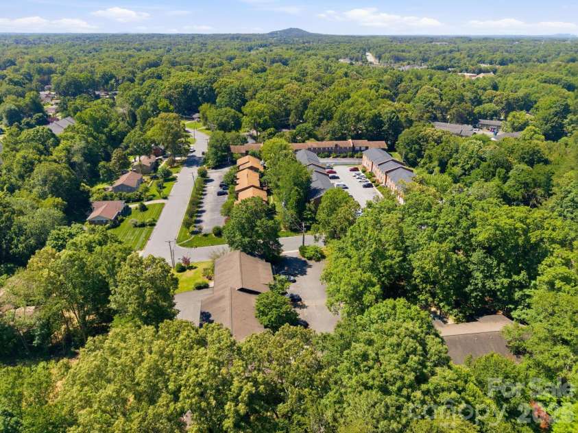 849 Nottingham Drive, Gastonia, NC 28054.  MLS# CAR4389847, YatesRealty ID 40107. 