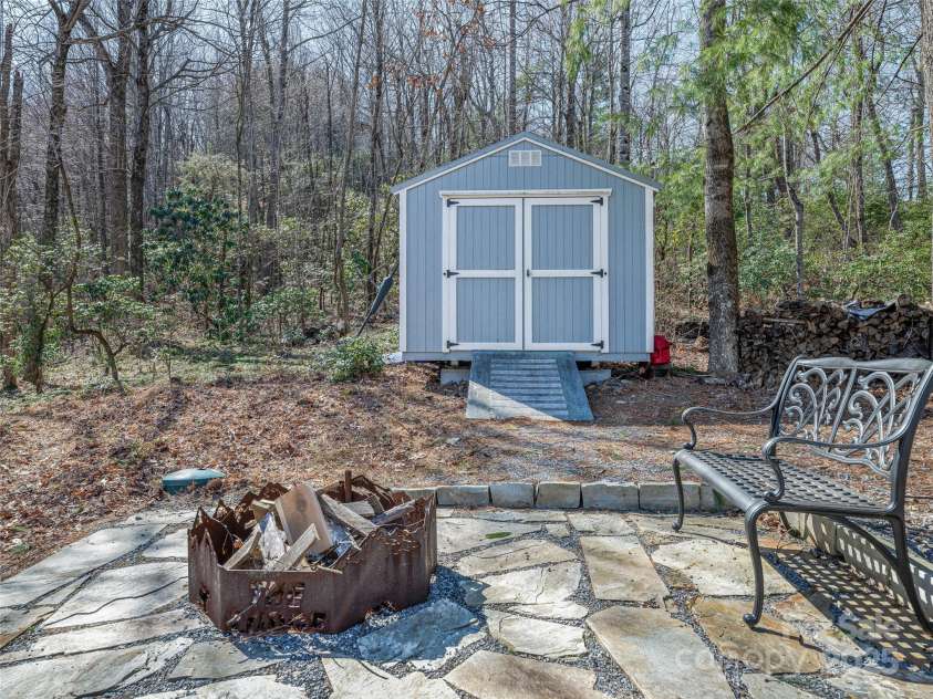 189 Prospectors Trail, Black Mountain, NC 28711.  MLS# CAR4229049, YatesRealty ID 4011. 