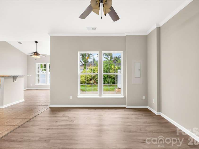 10011 Alexander Martin Avenue, Charlotte, NC 28277.  MLS# CAR4407892, YatesRealty ID 40111. 