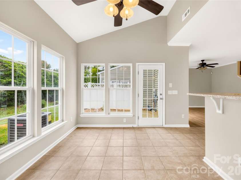 10011 Alexander Martin Avenue, Charlotte, NC 28277.  MLS# CAR4407892, YatesRealty ID 40111. 