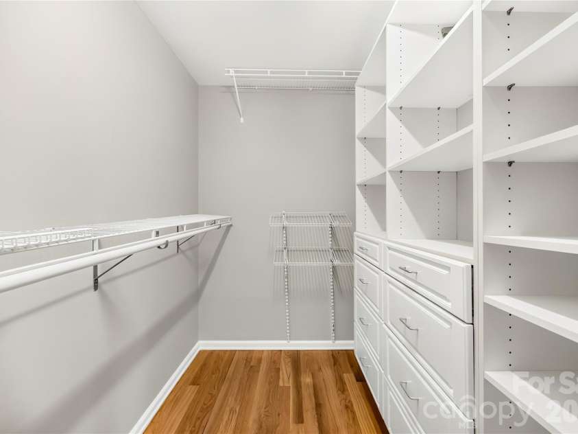 10011 Alexander Martin Avenue, Charlotte, NC 28277.  MLS# CAR4407892, YatesRealty ID 40111. 