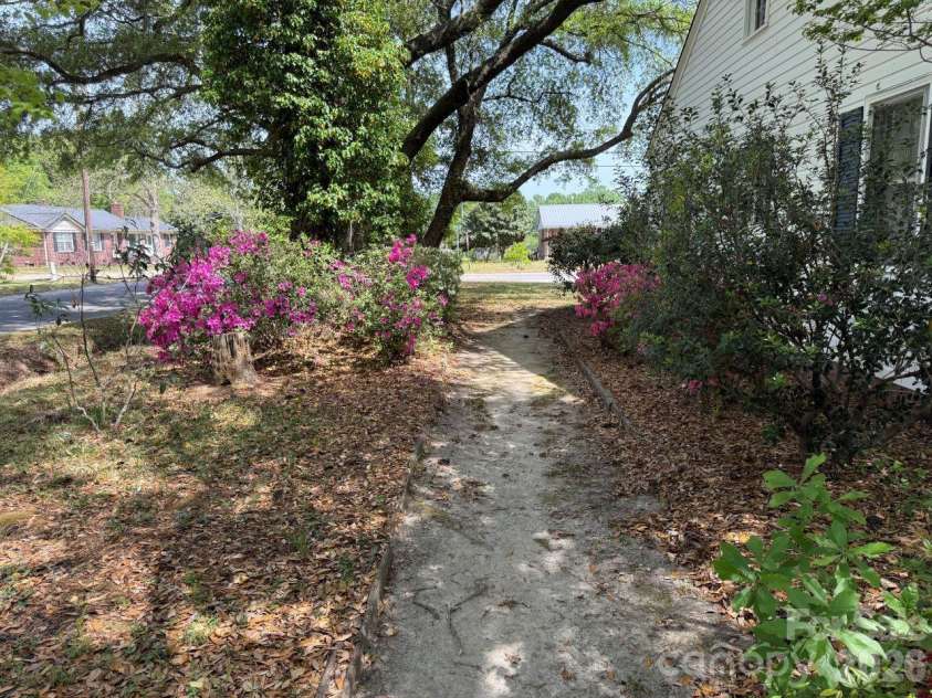 119 Patsy Lane, Cheraw, SC 29520.  MLS# CAR4368419, YatesRealty ID 40112. 