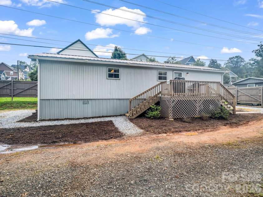 144 Clayton Road, Arden, NC 28704.  MLS# CAR4408237, YatesRealty ID 40113. 